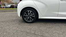 Toyota Yaris 1.5 Hybrid Design 5dr CVT Hybrid Hatchback